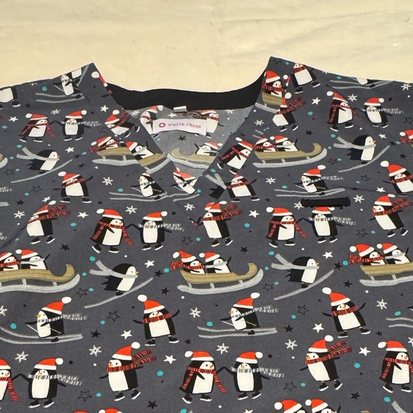 Christmas themed Penguins White Cross Scrub Top Nursing XXL - Picture 2 of 3